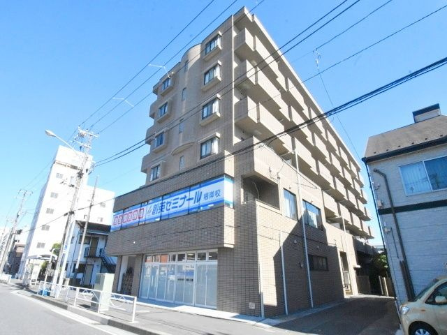 アブニール根岸の外観