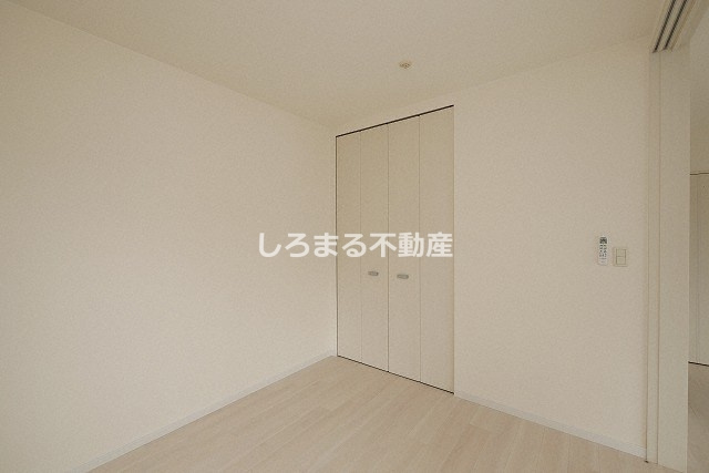 クロスレジデンス大阪新町の洋室