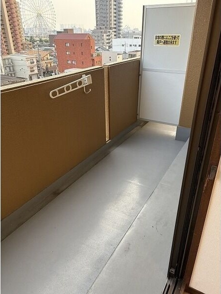 大昂ビル1のバルコニー|お洗濯にも便利なバルコニー付き