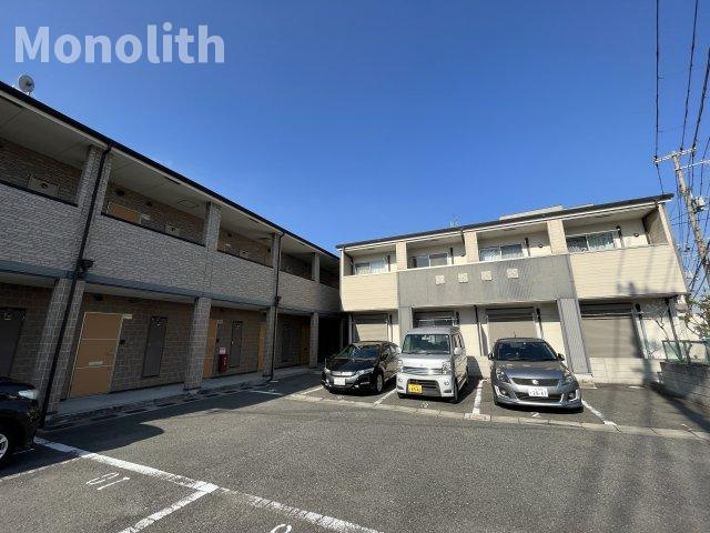 フジパレスグランマルシェBの玄関