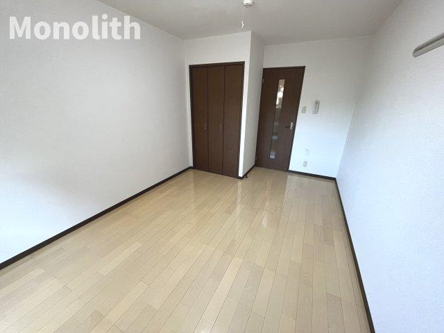 フジパレスグランマルシェBの洋室