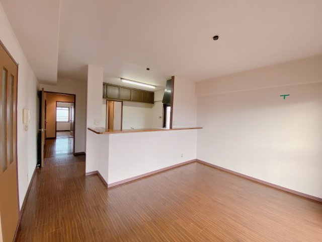 常滑市大野町2丁目　ボナール大野の居間・リビング|LDK:13帖