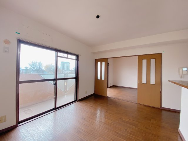 常滑市大野町2丁目　ボナール大野の居間・リビング