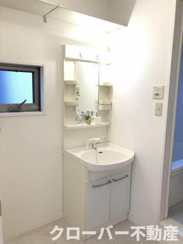 シャーメゾンS C棟の洗面所