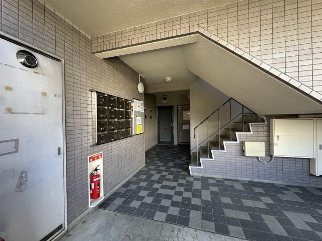 プリムローズ若海のエントランス