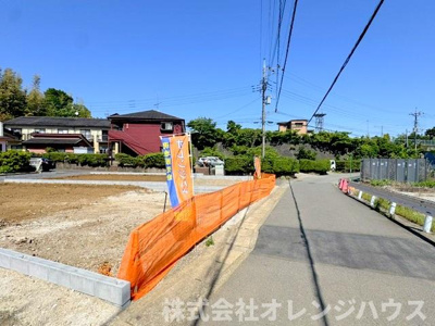 【前面道路含む現地写真】 | 厚木市愛名　新築分譲住宅　全2棟 | 写真撮影【2026.5】