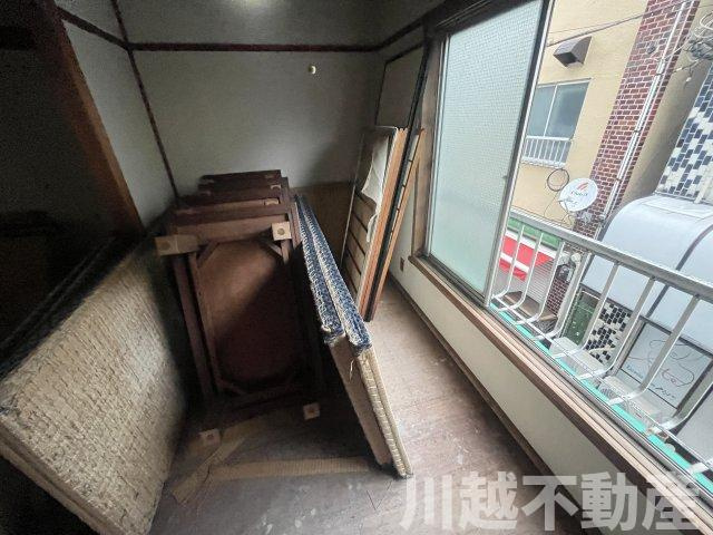 駅徒歩１分、利便性に優れた物件の和室|２階４帖和室（座敷）