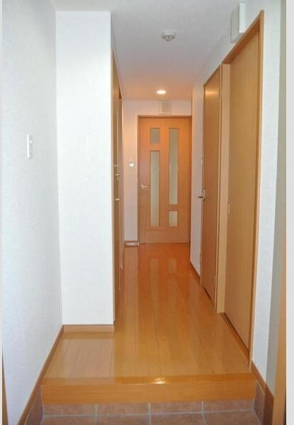 キャトル・セゾンⅡの玄関