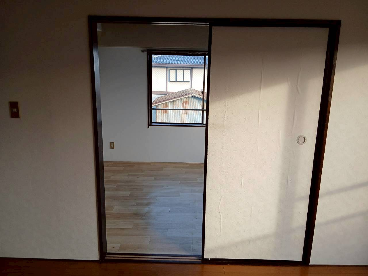 中はこのようになっています