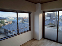 明るい洋室です