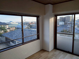 明るい洋室です