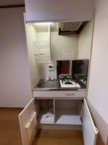 ゆったりとスペースのある洗面所