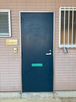 毎日通る玄関はこちらです