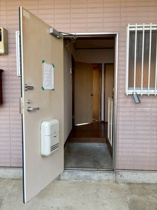 ゆったりとした玄関です