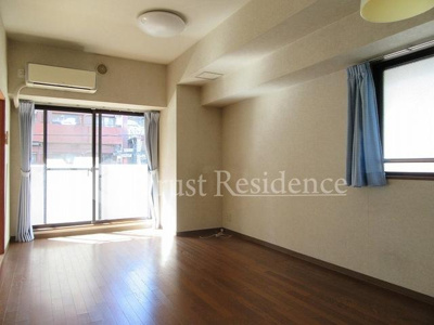 【居間・リビング】 | ロイヤルプラザ浅草