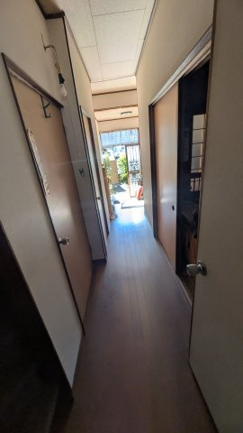中古住宅　八代1丁目の内装|廊下