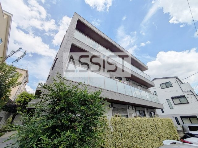 シュヴァルブランの外観