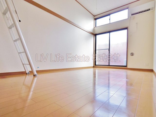 メインシティガーデン　スワの居間・リビング