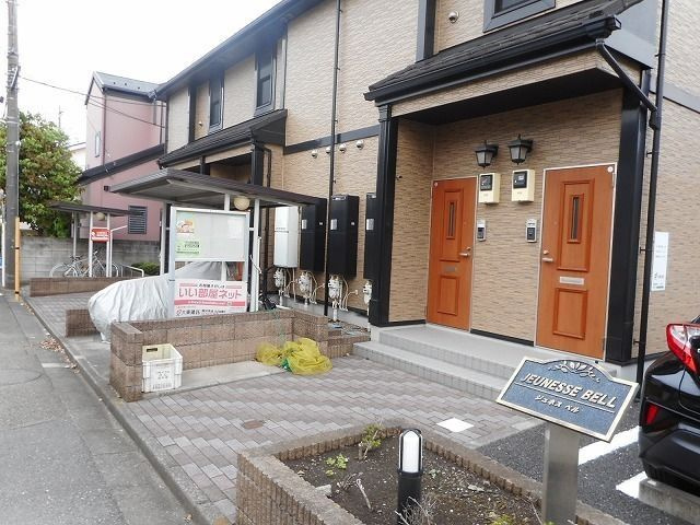 ジュネスベルのエントランス