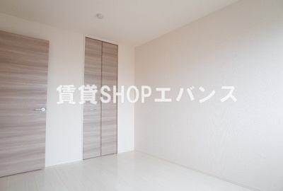  | ever green（エヴァーグリーン）