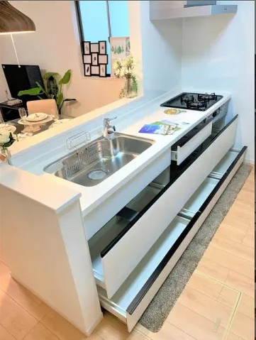 ハートフルタウン那覇市識名１丁目　B号棟のキッチン