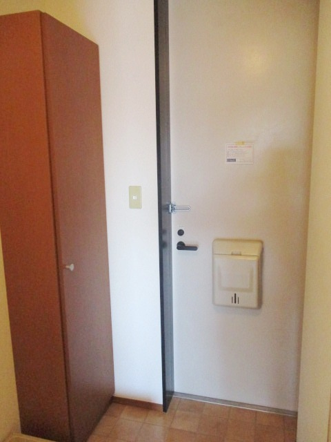 コンフォートKの玄関