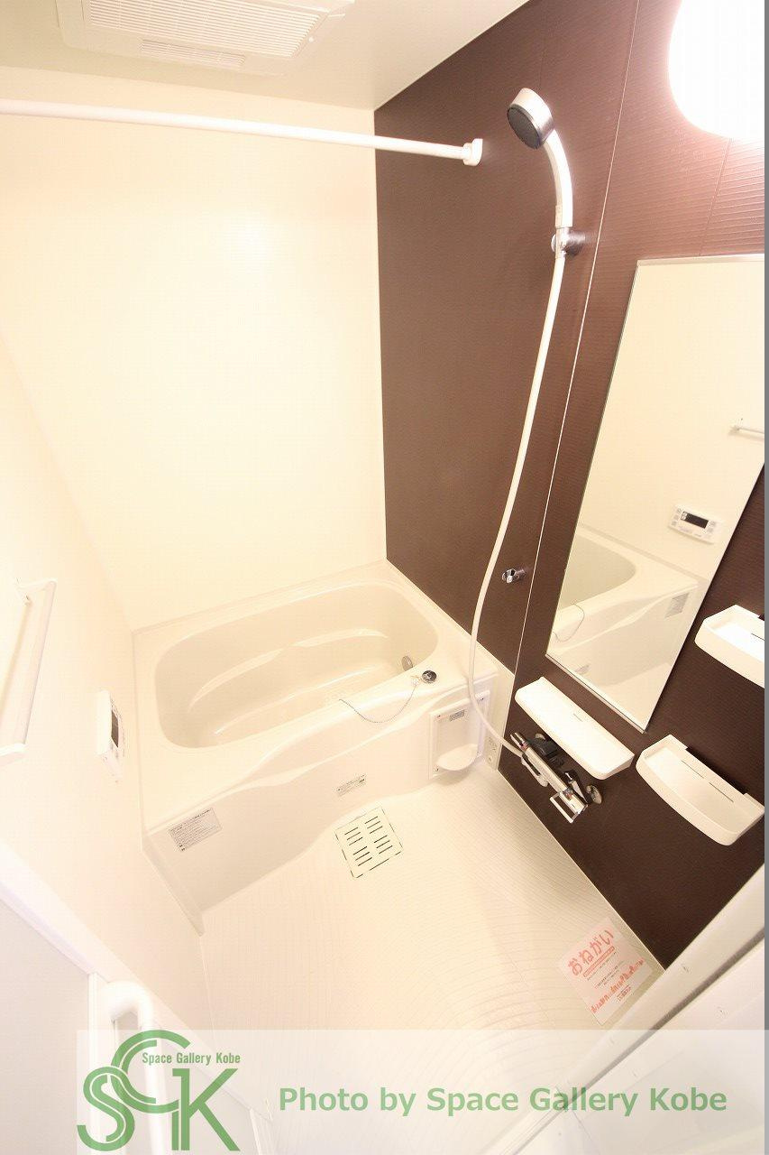 プラサーダ朝霧の浴室|※お部屋により仕様が異なる場合があります。