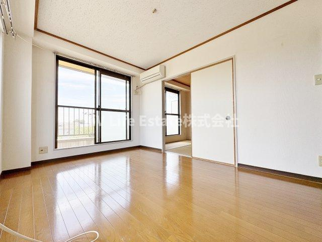 メゾン向台の洋室|※同仕様写真