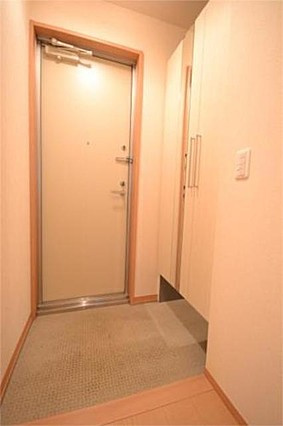 ファミール清澄白河の玄関