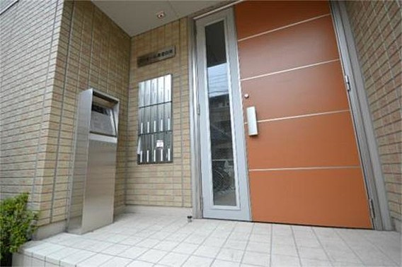 ファミール清澄白河のエントランス