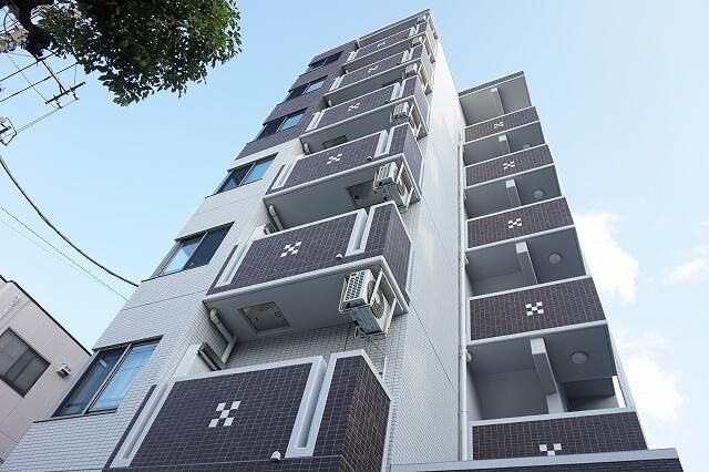 モデルノ　レジデンスの外観