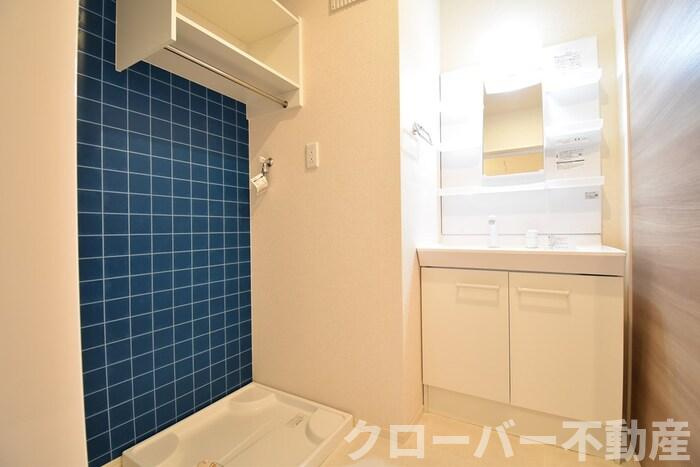 North Shore Bの洗面所|洗髪洗面化粧台・室内洗濯機置場