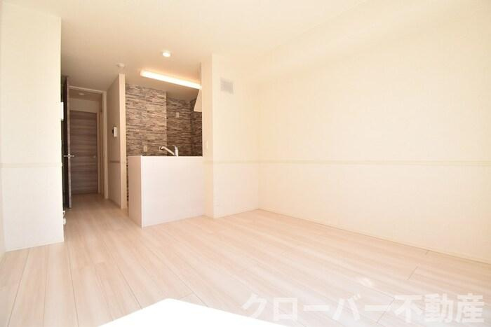 North Shore Bの居間・リビング|ＬＤＫ１０．８帖