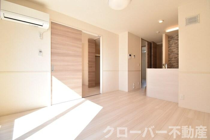 North Shore Bの居間・リビング|ＬＤＫ１０．８帖～洋室４．４帖