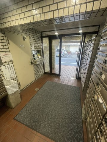 扶桑ハイツ経堂のエントランス