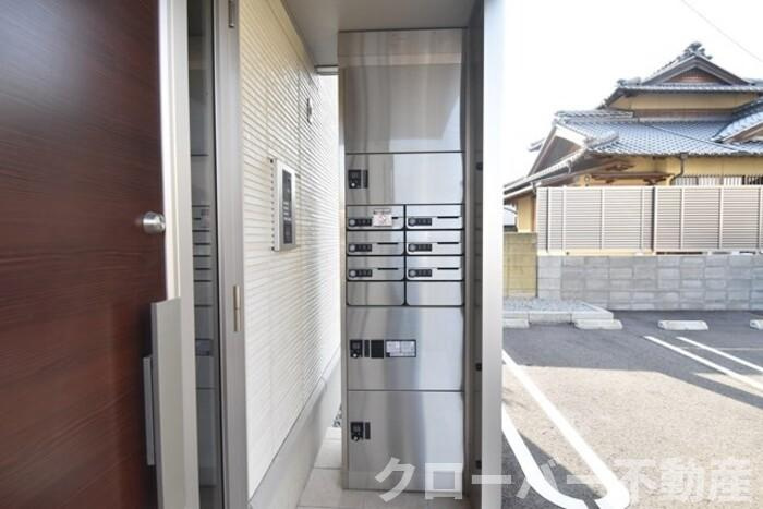 Ruhe(ﾙｰｴ)のその他共用部分|郵便ポスト・宅配ボックス