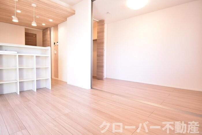 Ruhe(ﾙｰｴ)の居間・リビング|ＬＤＫ９．９帖