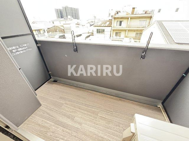 プレサンス鶴橋トレヴィエのバルコニー