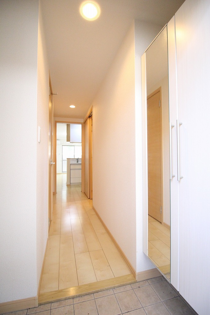 プラサーダ朝霧の玄関|※お部屋により仕様が異なる場合があります。