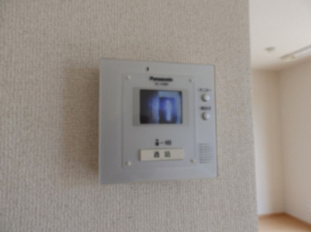 【セキュリティ】 | カーザ　ナチュラーレ　B棟 | 同間取り別部屋写真です。
