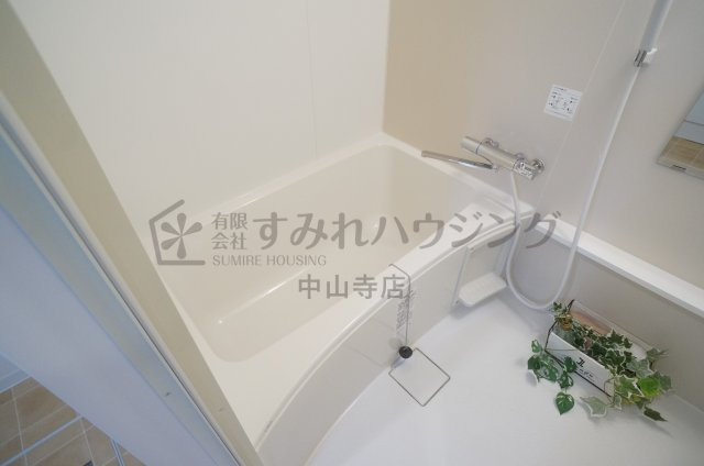 サニーハイツ（鴻池）の和室|参考、同建物・反転間取りの号室