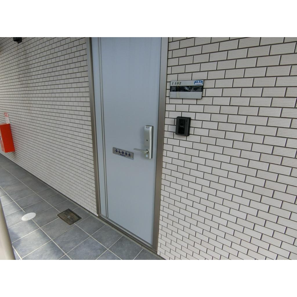 ルーエ　Iの玄関