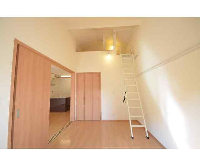 フォレストメゾン三河島の寝室