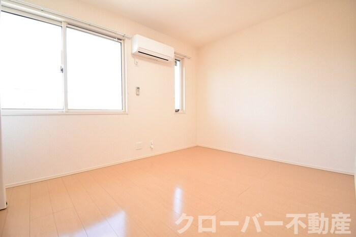 セジュールの内装|北洋室６帖