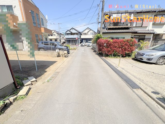 【サンスターホーム】羽村市双葉町2丁目　住宅用売地の前面道路含む現地写真