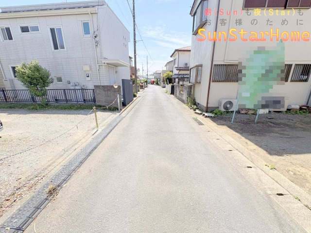 【サンスターホーム】羽村市双葉町2丁目　住宅用売地の前面道路含む現地写真