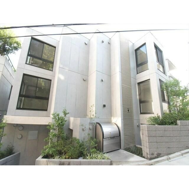 ルクレ目白西坂の外観