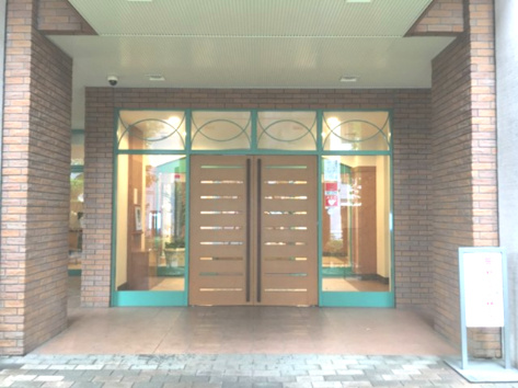 【エントランス】 