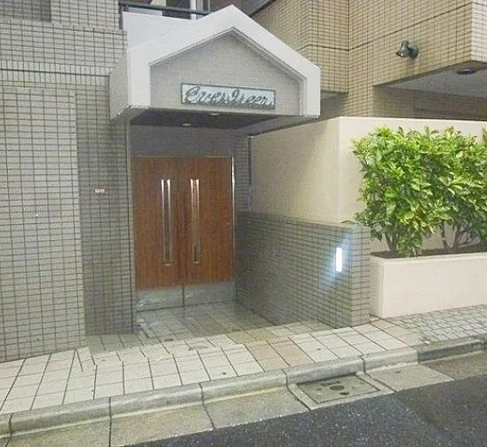 エヴァーグリーンのエントランス