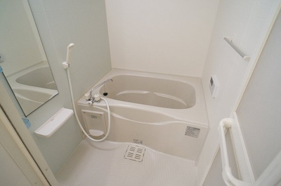 【浴室】 | グラースＡ | 日々の暮らしに欠かせないお風呂です